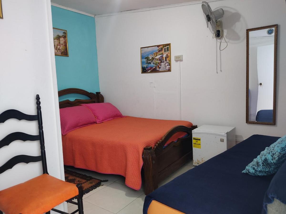 Casa Nativa Missluz Pensión *